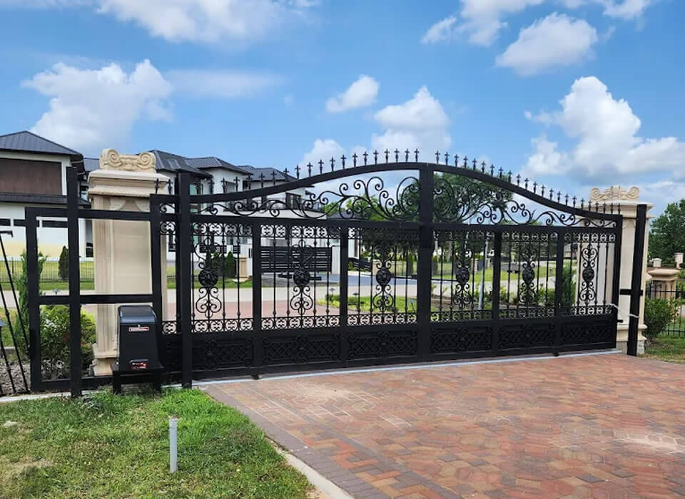 fence image